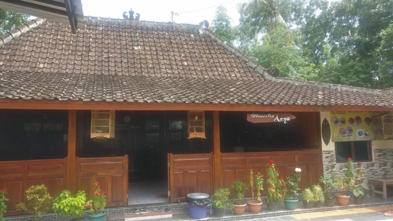 Homestay Arya Mangunan Бантул Екстериор снимка